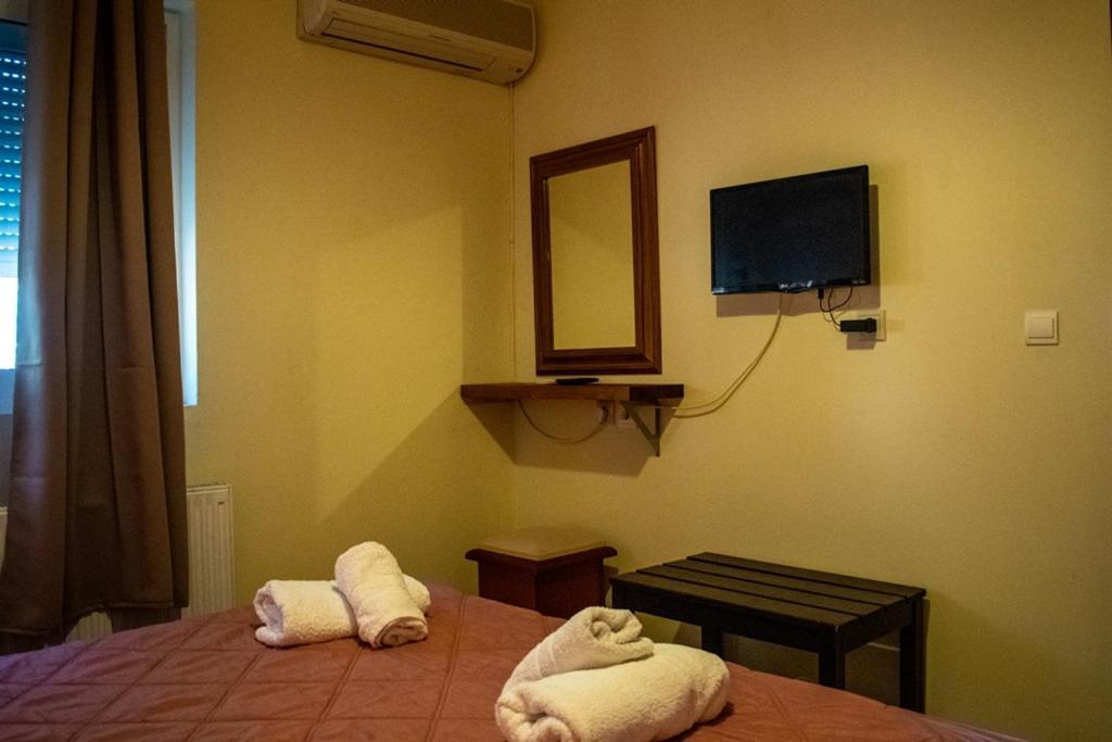 Takis & Eirini Family Apartments Perama  Luaran gambar